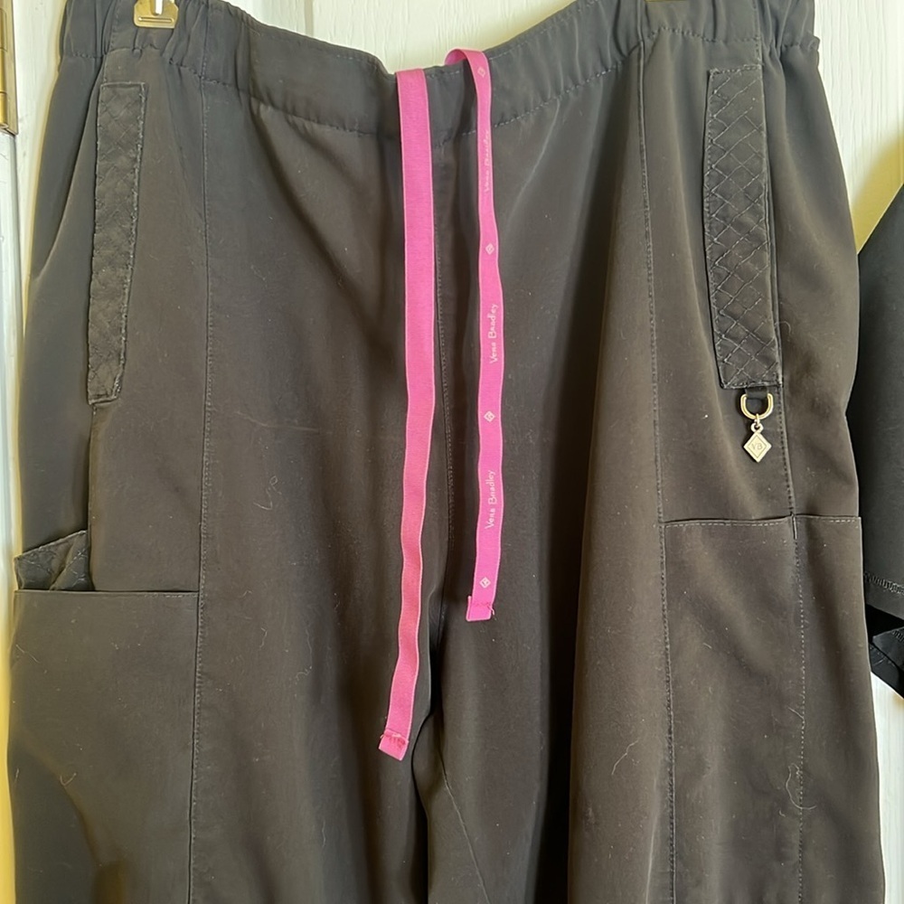 Vera Bradley sz L silky scrub pants and szL Cherokee infinity silky top - Picture 3 of 8
